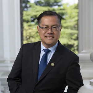 A portrait photo of Fong (Chair)